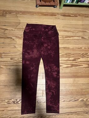 Women’s Maroon Tie-Dye High-Waist Leggings